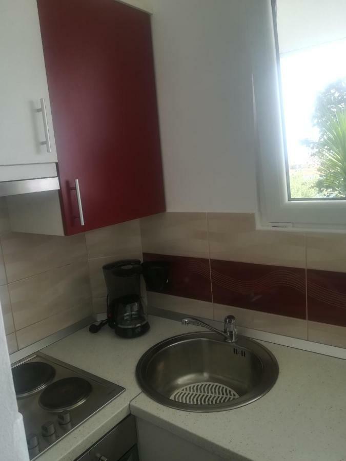 Apartmani Ivic Paka Rab Banjol المظهر الخارجي الصورة